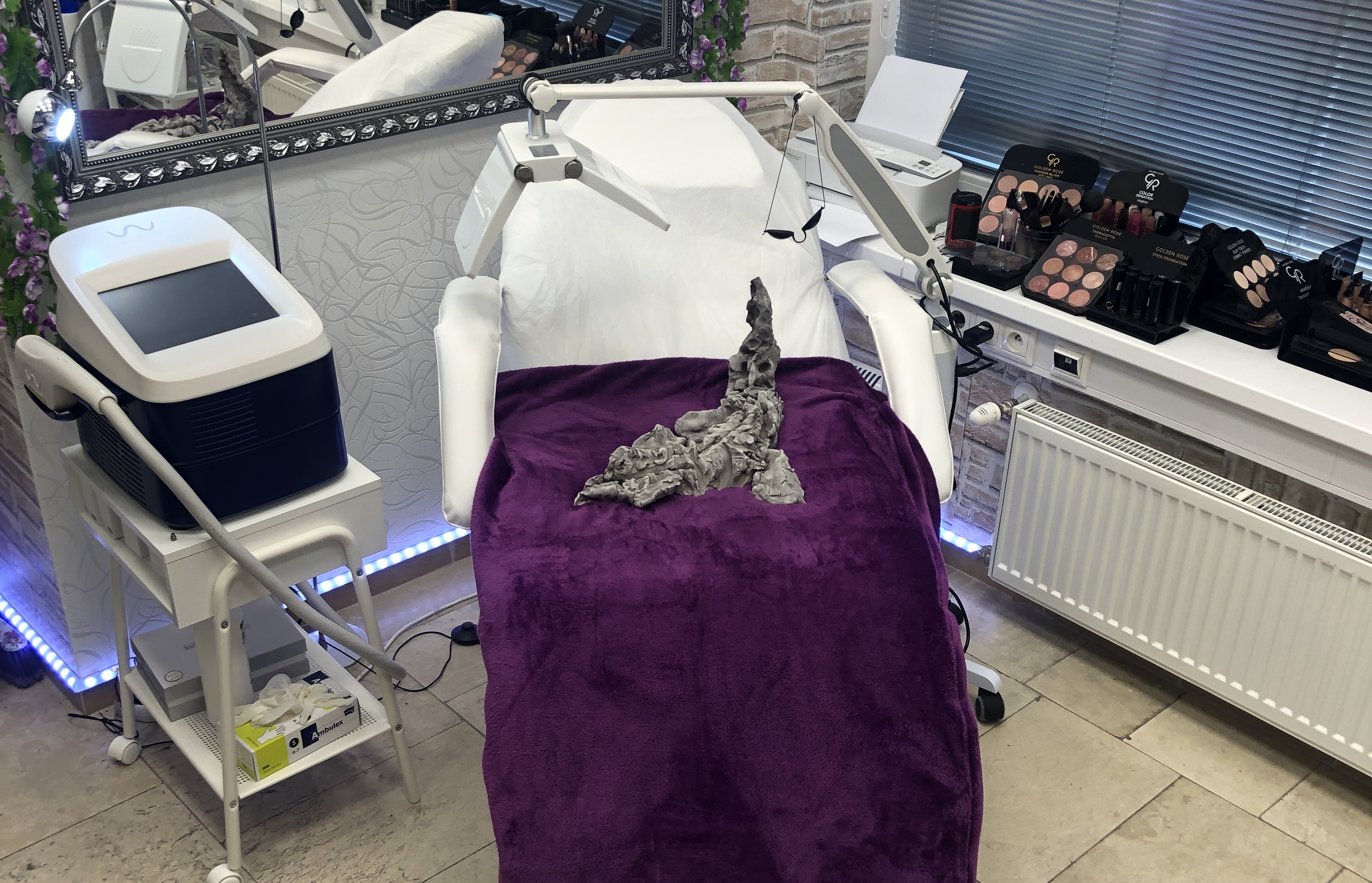 2019 07 Hotdock Project Space, Bratislava — Urghhh — Jeronim Horvat